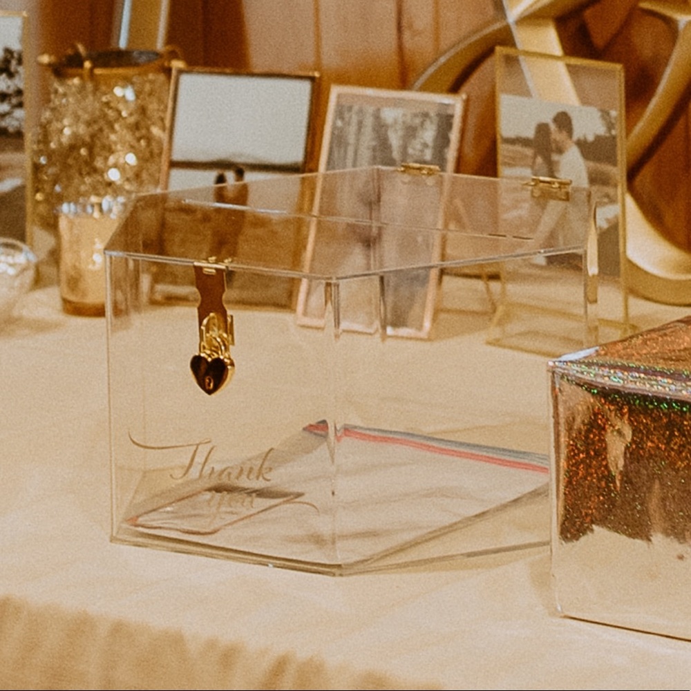 Gorgeous Acrylic Wedding Card Box with Lock